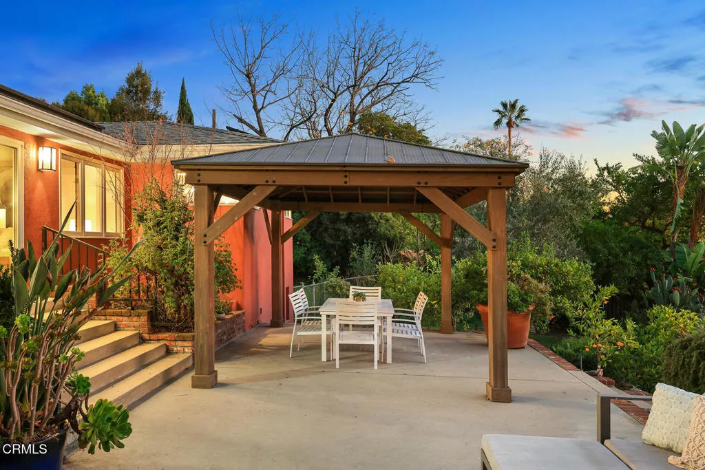 1948 Ravista Lane, La Canada Flintridge, California 91011 home-pic-56