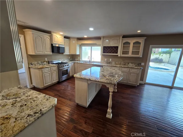 13117 Dussen, Cerritos, California 90703