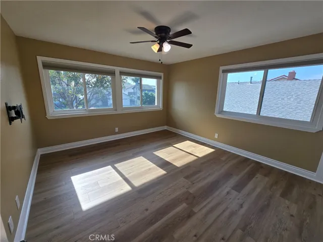 Upstairs- Large 4th bedroom