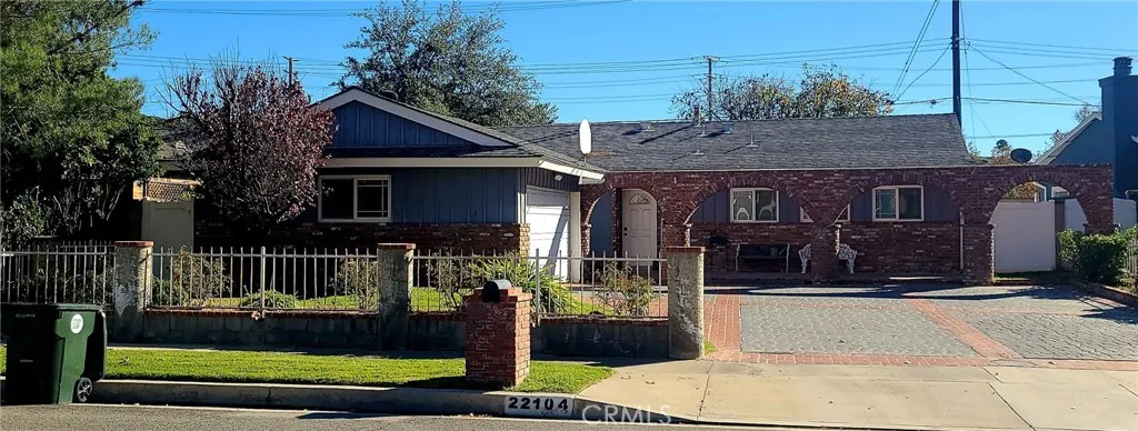 22104 Alamogordo, Saugus, California 91350 home-pic-1