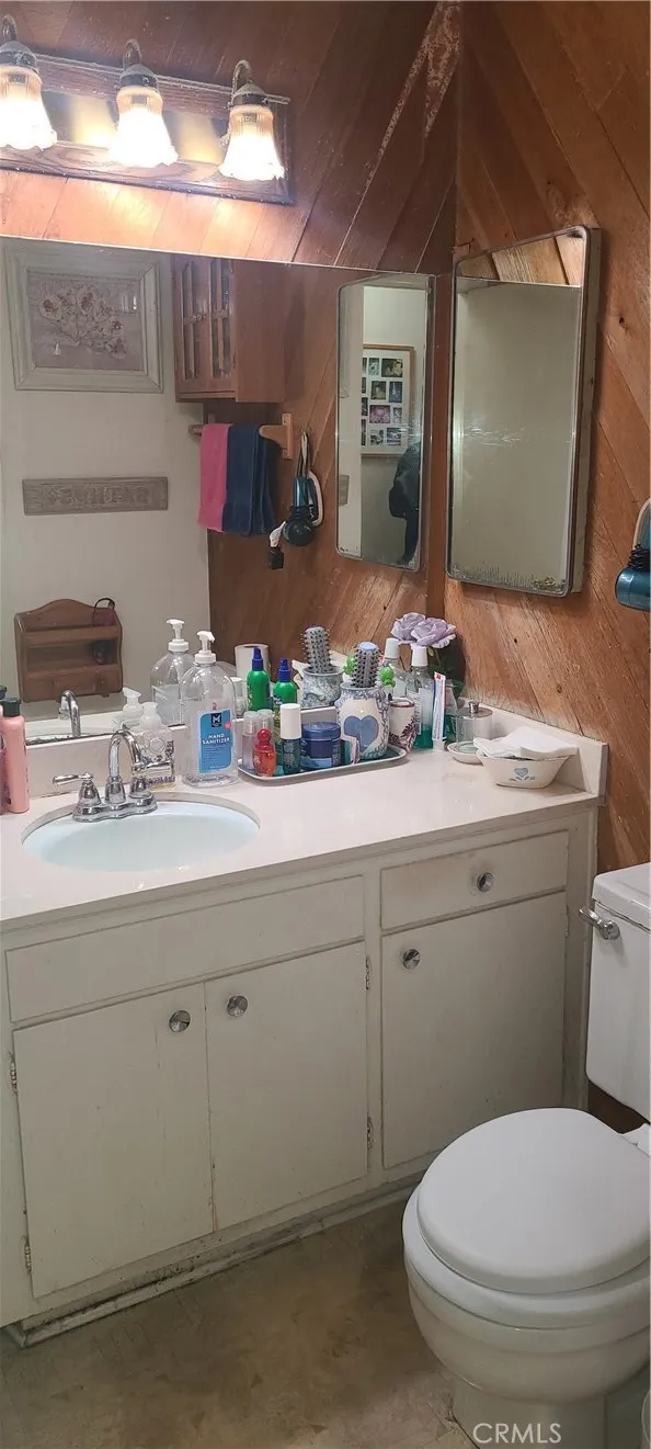 22104 Alamogordo, Saugus, California 91350 home-pic-11