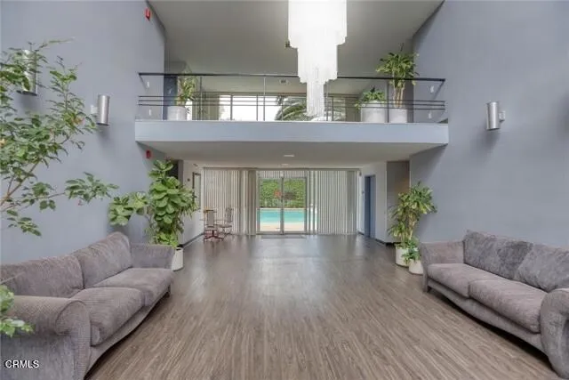 5411 Tyrone Avenue 202, Los Angeles, California 91401 home-pic-27