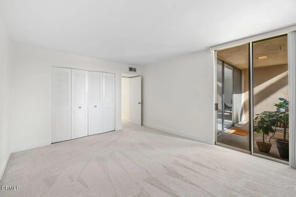 5411 Tyrone Avenue 202, Los Angeles, California 91401 home-pic-24