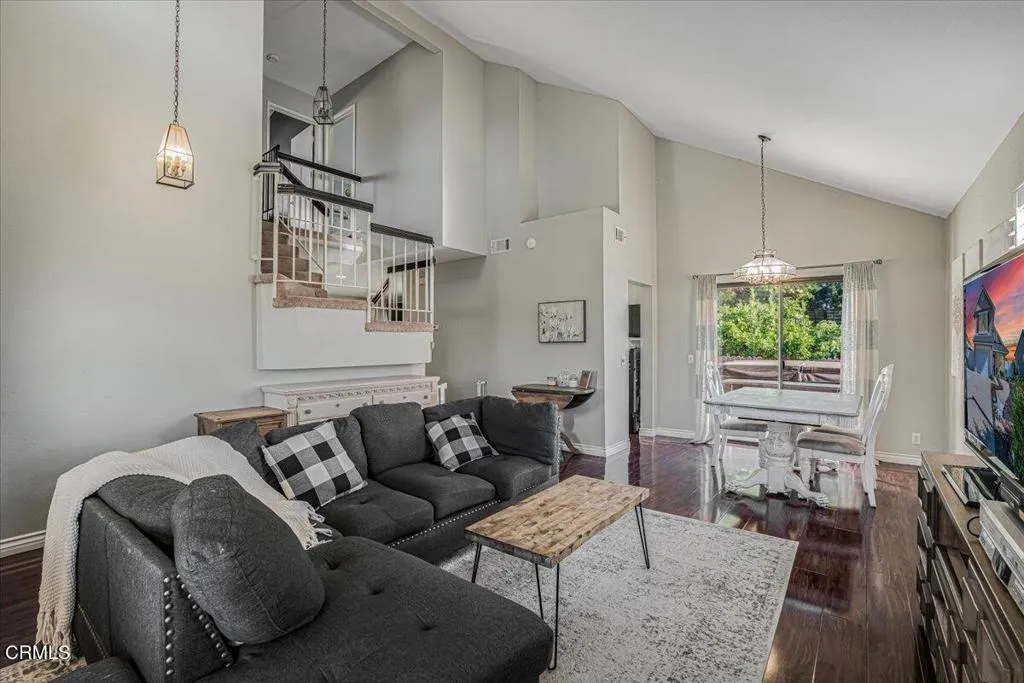 1414 Fallen Leaf Avenue, Ventura, California 93004 home-pic-7
