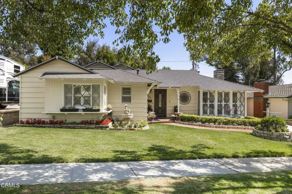 366 Court Avenue, Ventura, California 93003 home-pic-1