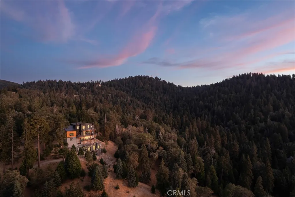 292 Ponderosa Peak Road, Lake Arrowhead, California 92352 home-pic-47