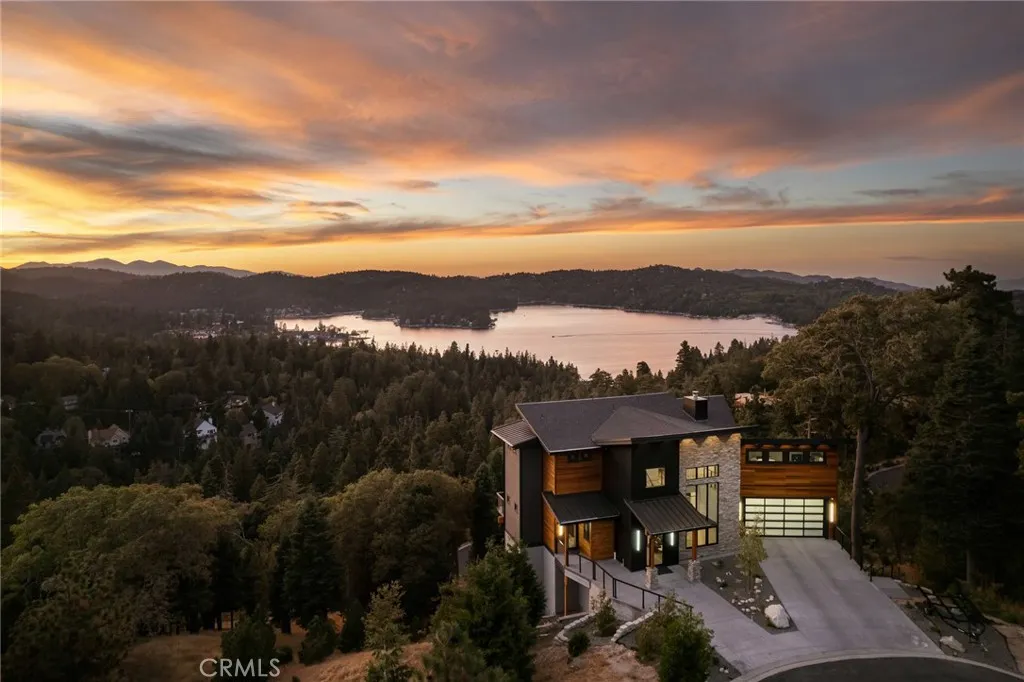 292 Ponderosa Peak Road, Lake Arrowhead, California 92352 home-pic-3