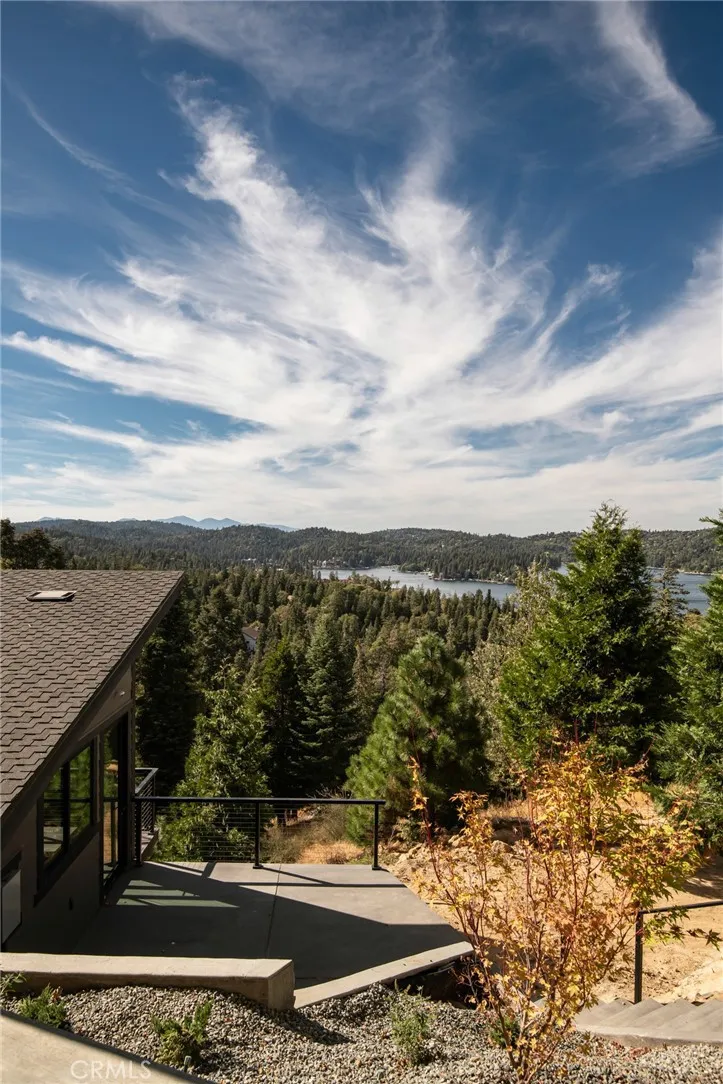 292 Ponderosa Peak Road, Lake Arrowhead, California 92352 home-pic-30