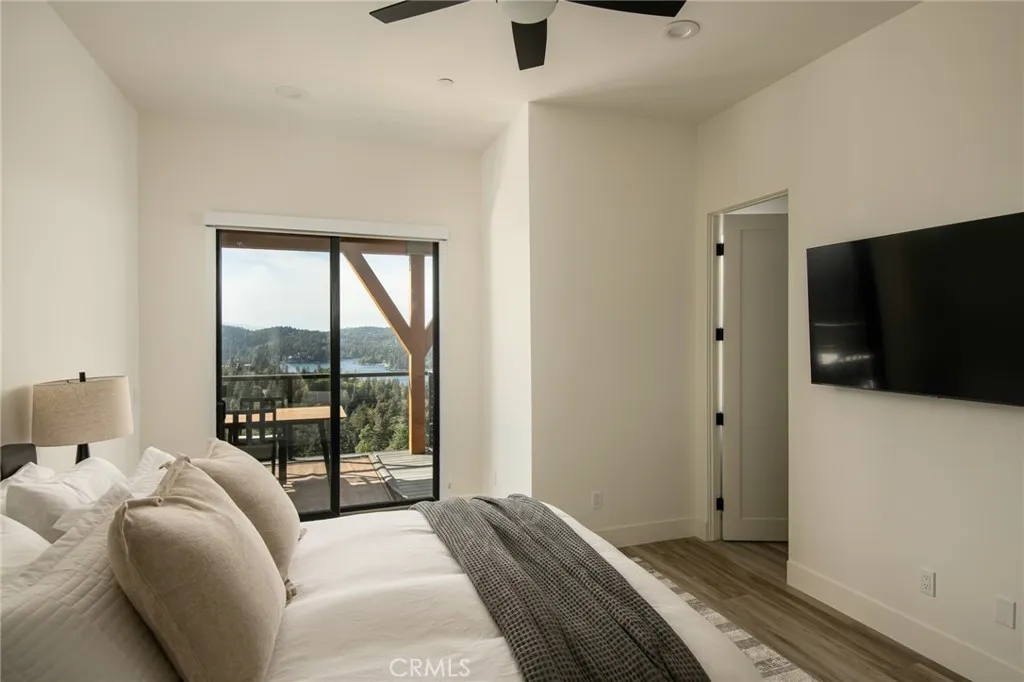 292 Ponderosa Peak Road, Lake Arrowhead, California 92352 home-pic-27