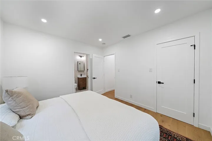 2229 Shoredale Primary bedroom with en suite situated in the back for privacy.