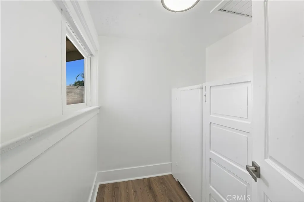 1261 W 51st, Los Angeles, California 90037 home-pic-34