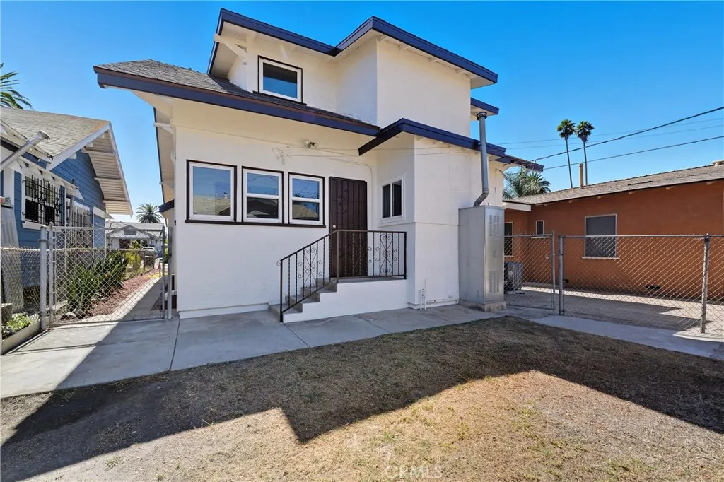 1261 W 51st, Los Angeles, California 90037 home-pic-41