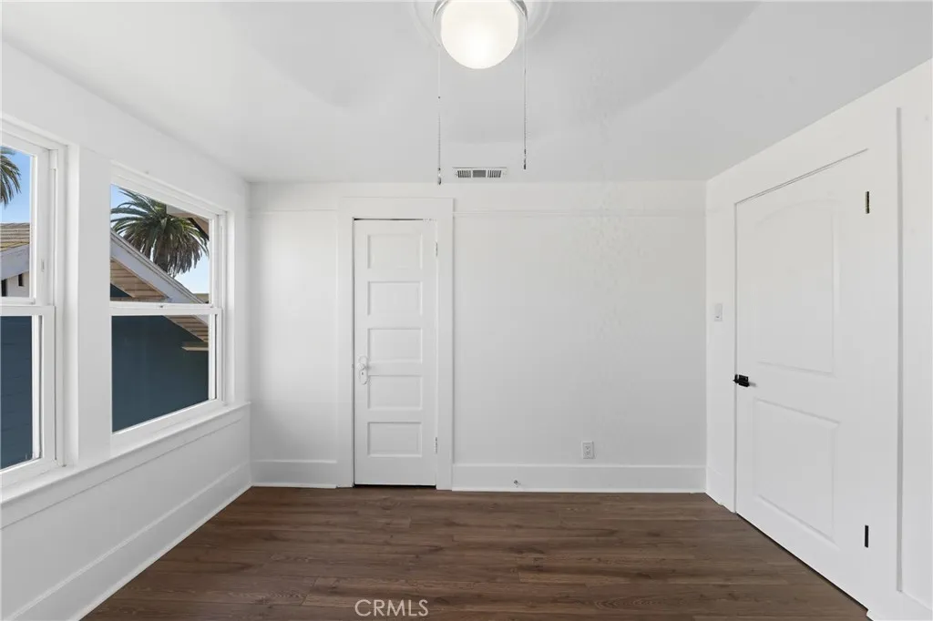 1261 W 51st, Los Angeles, California 90037 home-pic-32