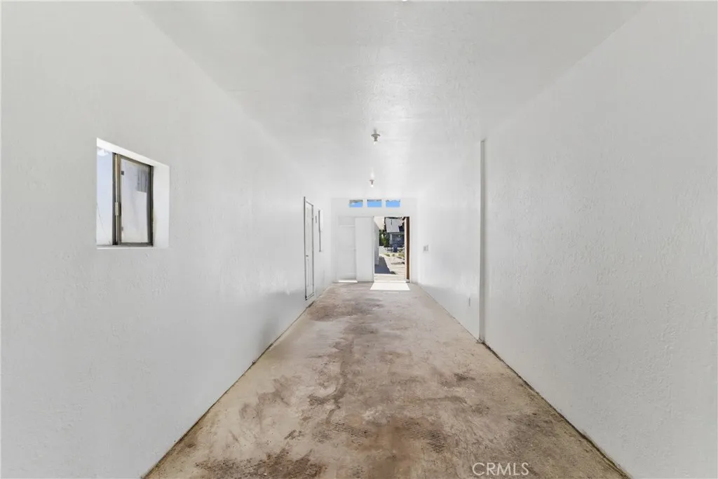 1261 W 51st, Los Angeles, California 90037 home-pic-59