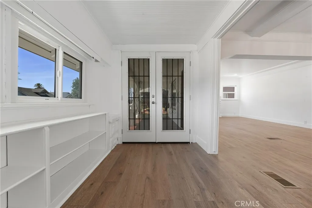 1261 W 51st, Los Angeles, California 90037 home-pic-10