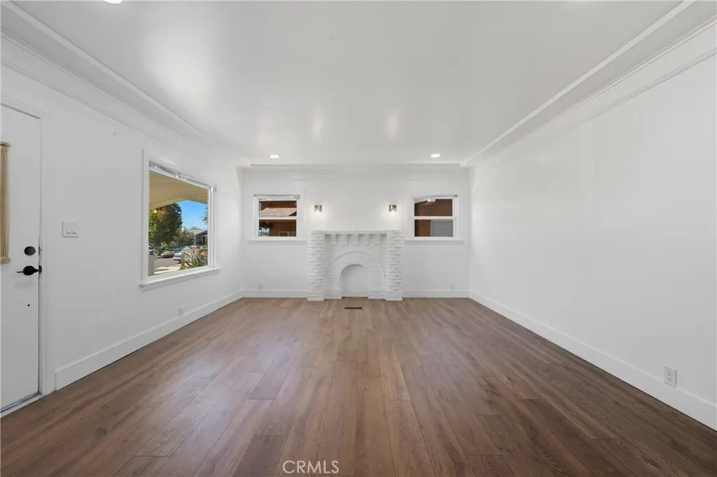 1261 W 51st, Los Angeles, California 90037 home-pic-3