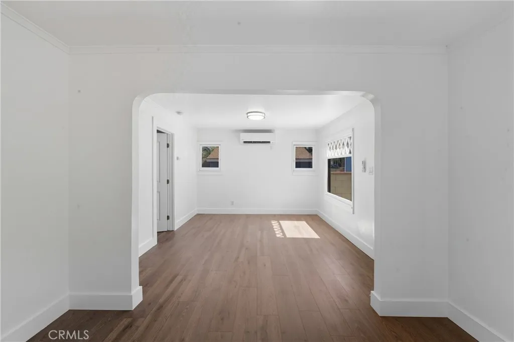 1261 W 51st, Los Angeles, California 90037 home-pic-45