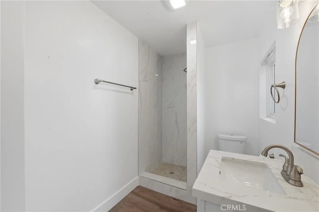 1261 W 51st, Los Angeles, California 90037 home-pic-19