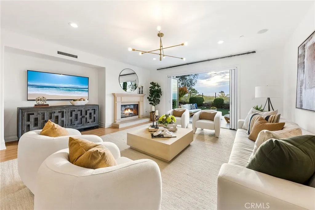 37 Blue Summit, Irvine, California 92603 home-pic-20