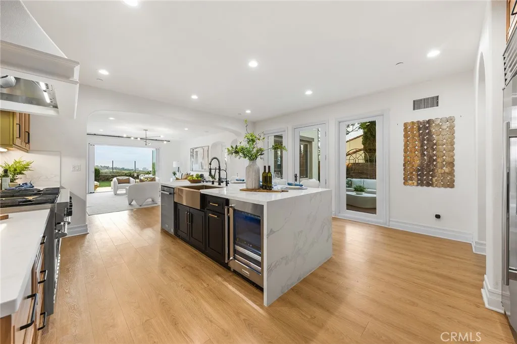 37 Blue Summit, Irvine, California 92603 home-pic-10