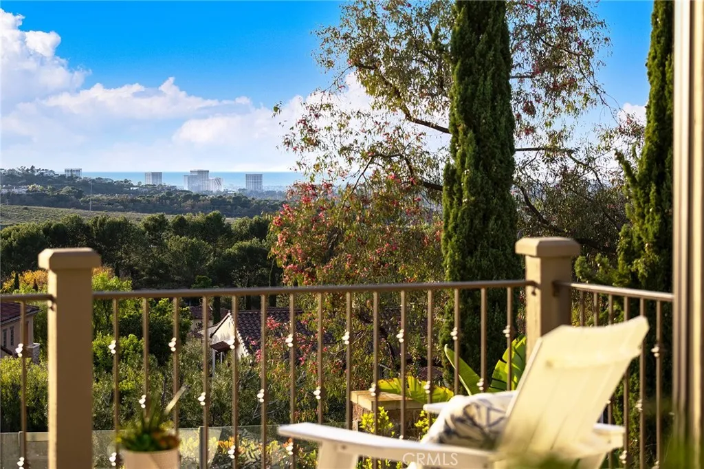 37 Blue Summit, Irvine, California 92603 home-pic-33