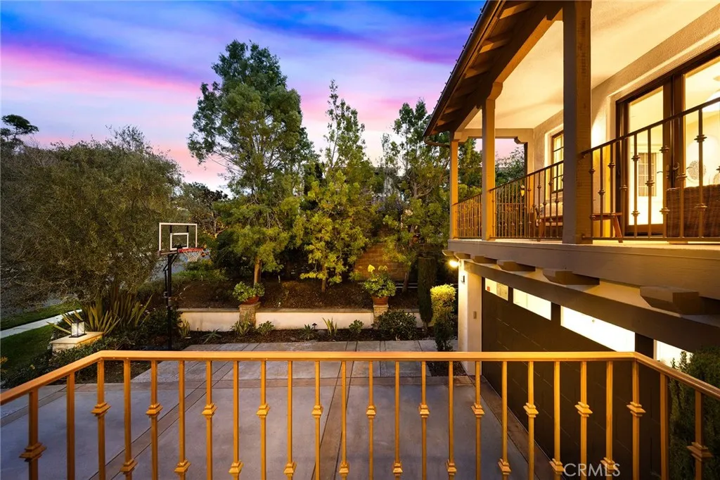 37 Blue Summit, Irvine, California 92603 home-pic-19