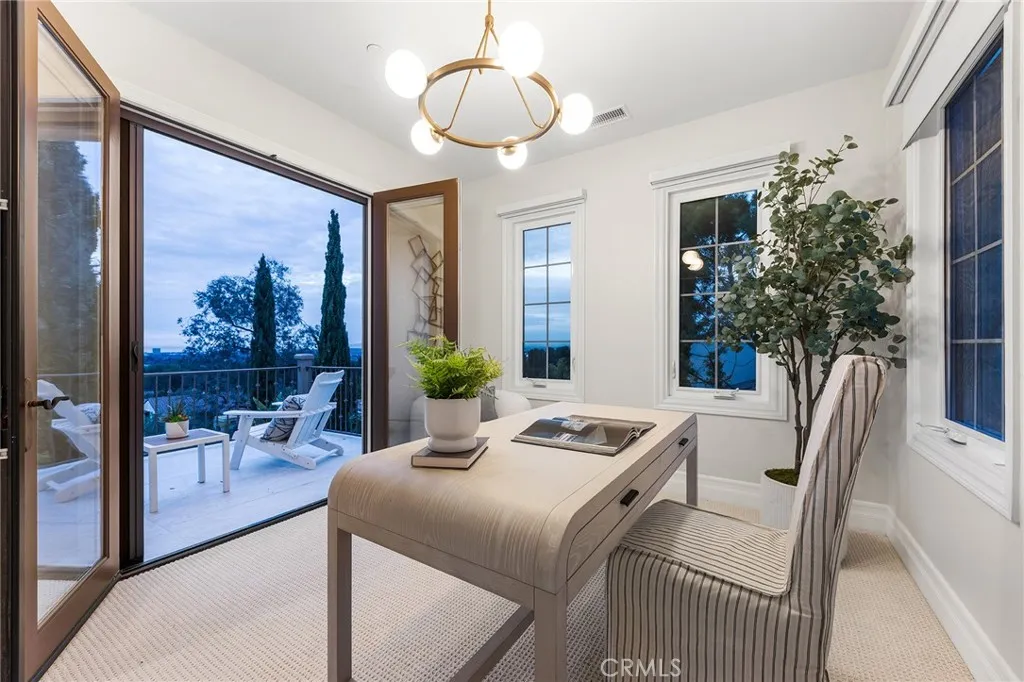 37 Blue Summit, Irvine, California 92603 home-pic-32