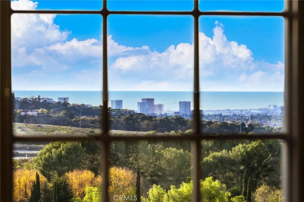 37 Blue Summit, Irvine, California 92603 home-pic-29