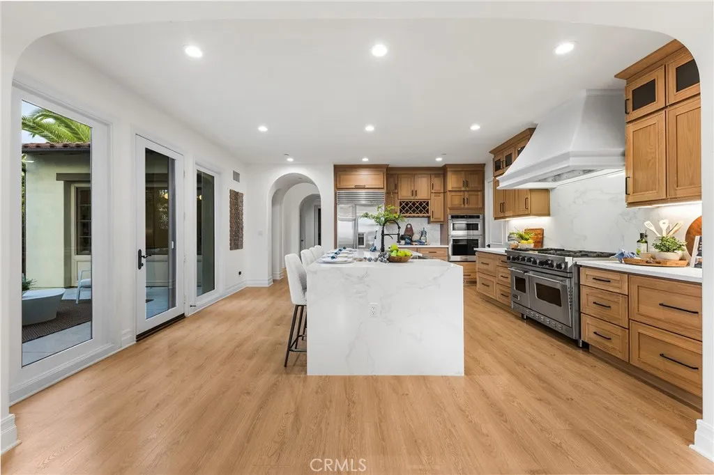 37 Blue Summit, Irvine, California 92603 home-pic-21