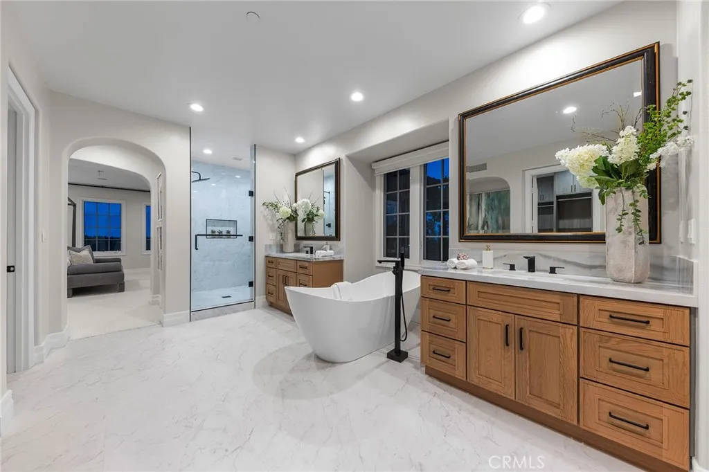 37 Blue Summit, Irvine, California 92603 home-pic-30