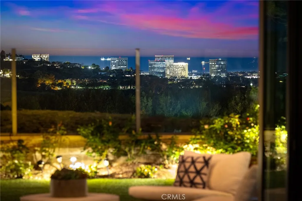 37 Blue Summit, Irvine, California 92603 home-pic-3