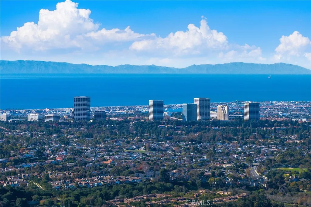 37 Blue Summit, Irvine, California 92603 home-pic-74