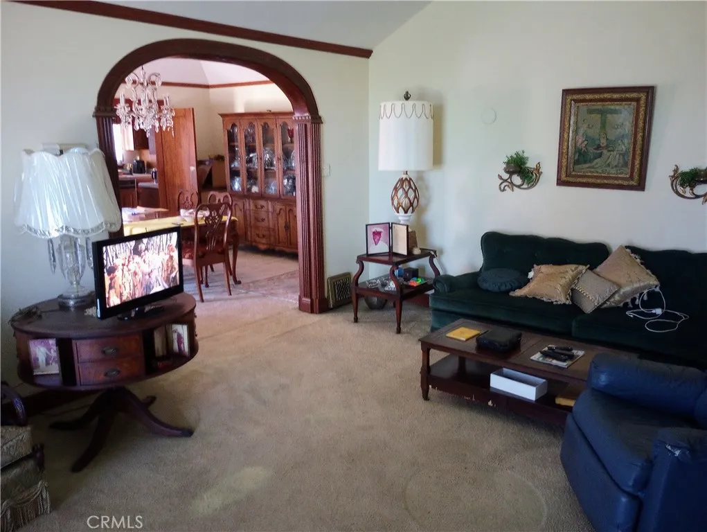 1617 W 125th Street, Los Angeles, California 90047 home-pic-5