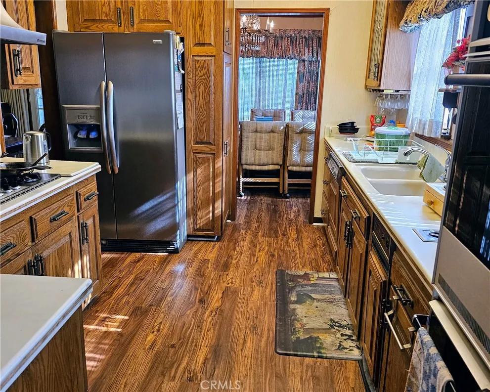 1617 W 125th Street, Los Angeles, California 90047 home-pic-7