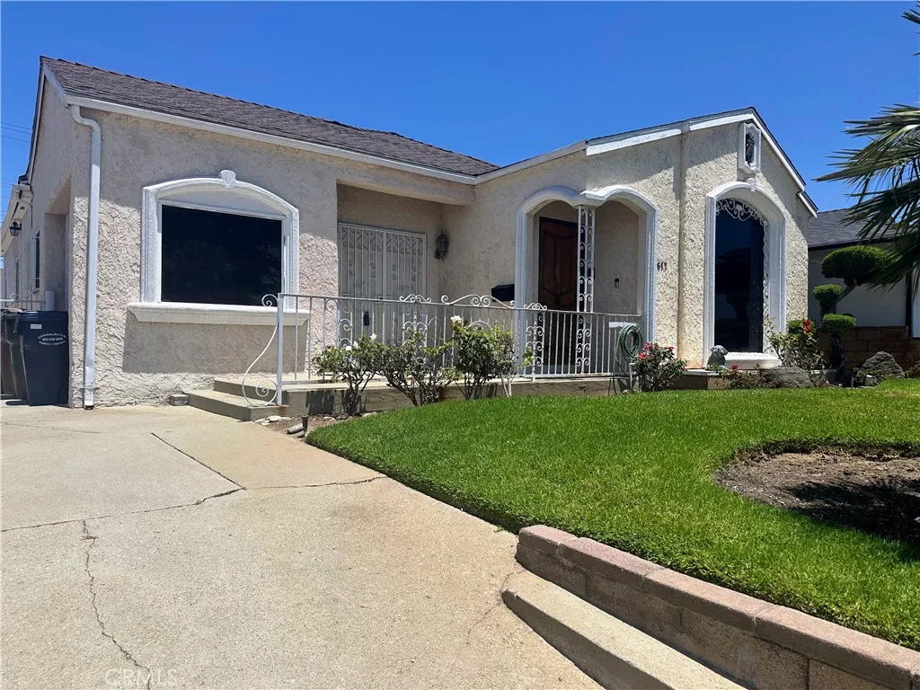 1617 W 125th Street, Los Angeles, California 90047 home-pic-2