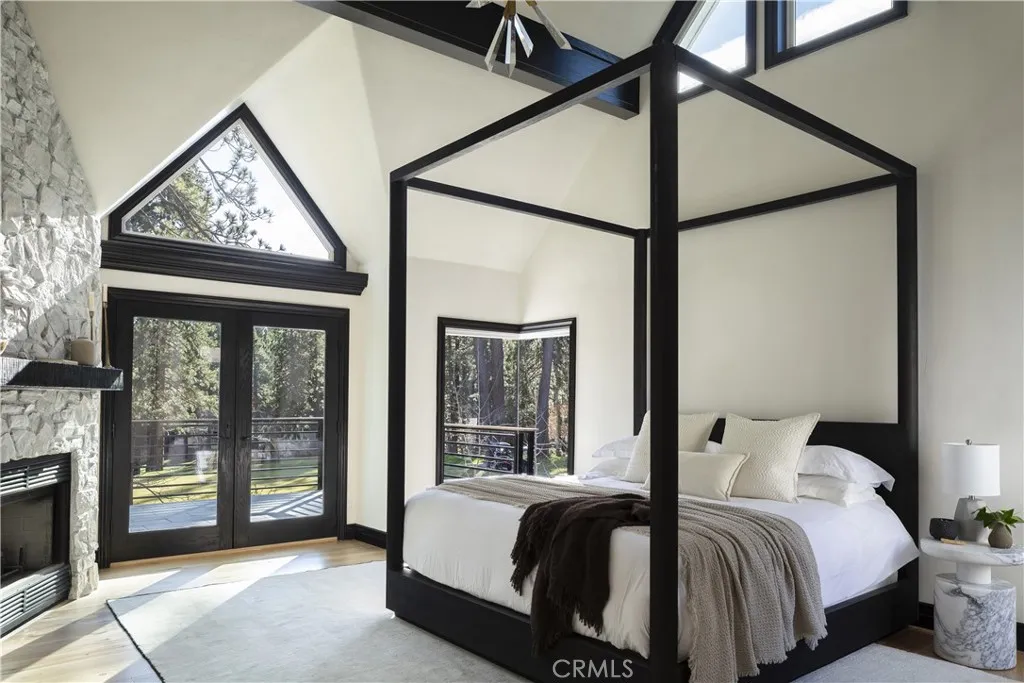 729 Brentwood, Lake Arrowhead, California 92352 home-pic-14