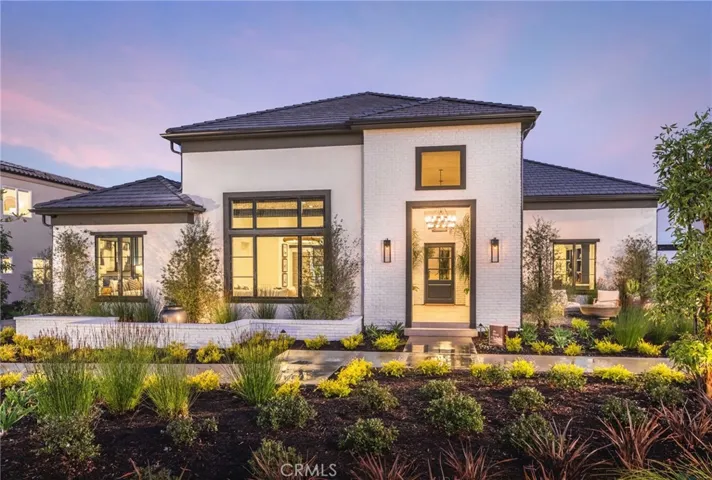 Former model - shown for exterior purpose only