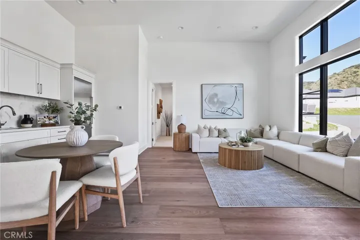 Casita great room with mini kitchen