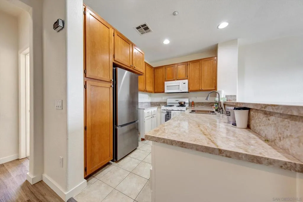 1583 Sumac Pl, Chula Vista, California 91915 home-pic-3