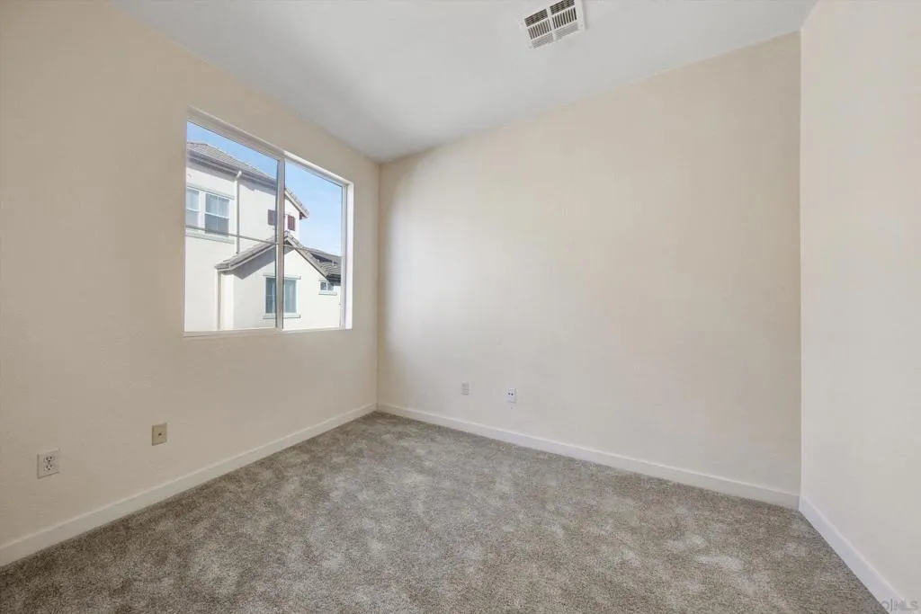 1583 Sumac Pl, Chula Vista, California 91915 home-pic-14