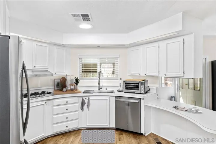 7027 San Bartolo 43, Carlsbad, California 92011