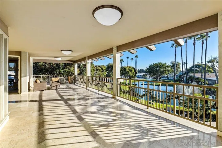 7027 San Bartolo 43, Carlsbad, California 92011
