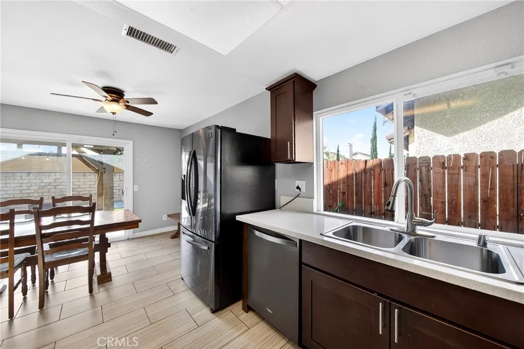 17079 Lurelane, Fontana, California 92336 home-pic-12