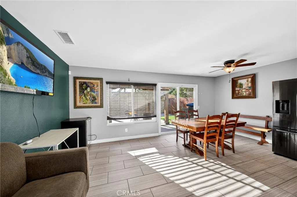 17079 Lurelane, Fontana, California 92336 home-pic-7