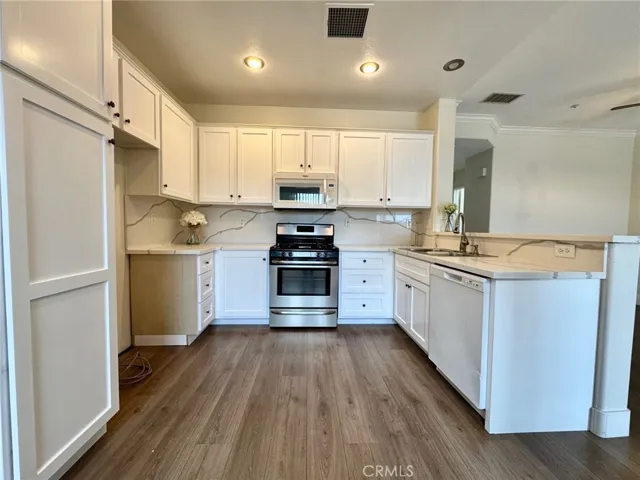 upgraded Quartz kitchen