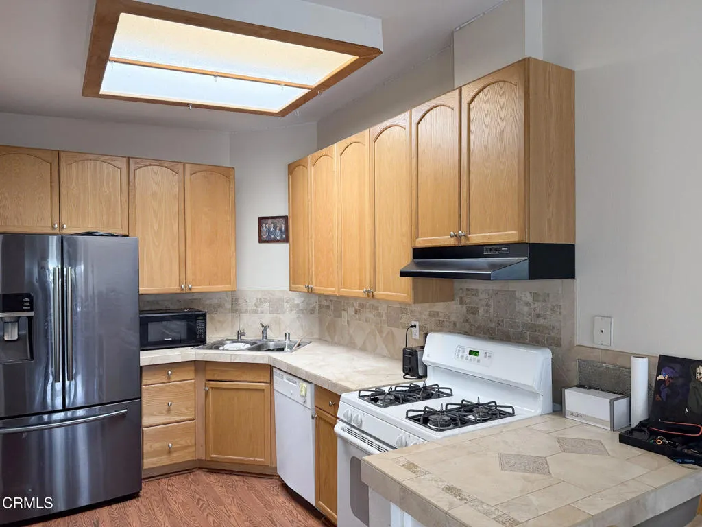 3000 Isle Way C, Oxnard, California 93035 home-pic-3