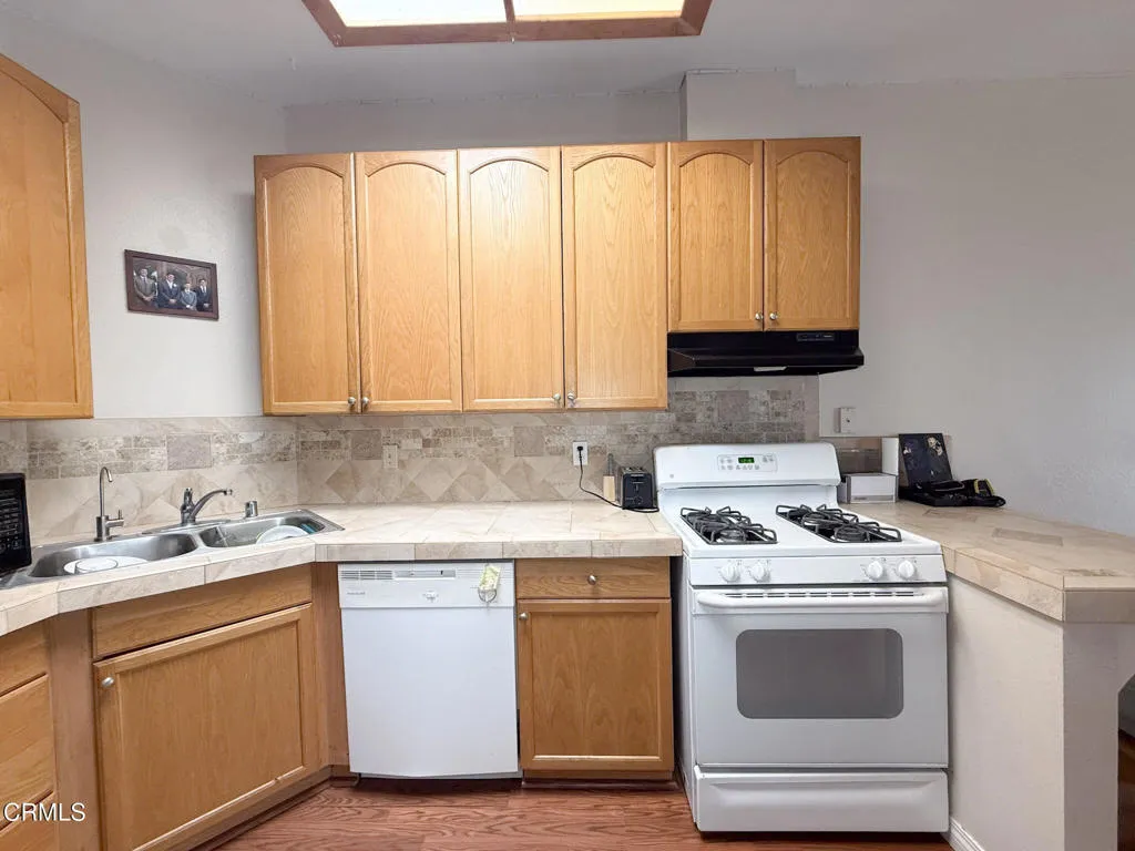 3000 Isle Way C, Oxnard, California 93035 home-pic-5