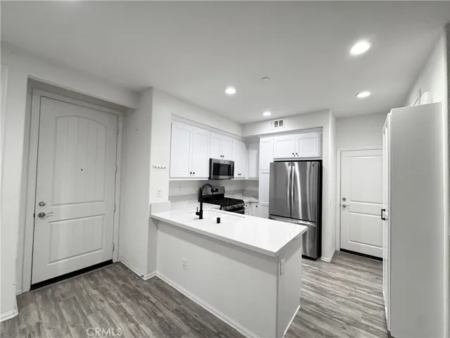 401 Castiano, Camarillo, California 93012
