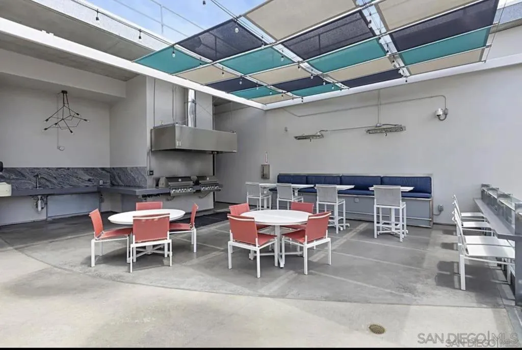 1050 Island Ave 110, San Diego, California 92101 home-pic-28
