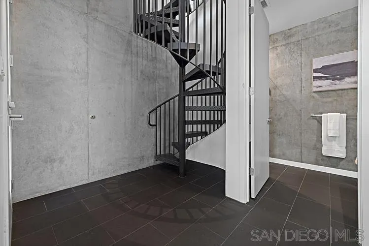1050 Island Ave 110, San Diego, California 92101 home-pic-11
